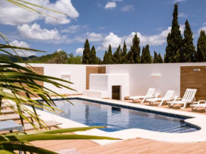 Can Pep Luis Can Pep Mortera is located in the beautiful countryside near to Playa den Bossa